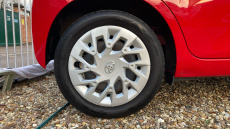 Toyota Aygo 1.0 VVT-i X-Play 5dr x-shift Petrol Hatchback